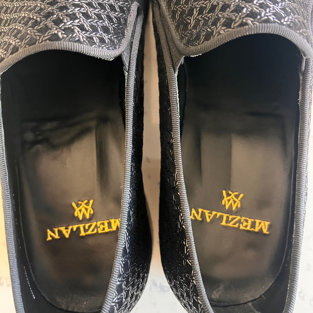 Mezlan Boheme II Black Embossed Glazed Suede Loafer Size 10 - Picture 2 of 9